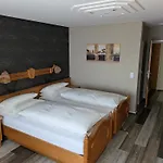Hotel Odenwaldblick 3*