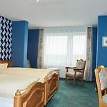 Hotel Odenwaldblick 3*