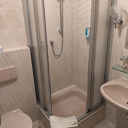 Hotel Odenwaldblick 3*