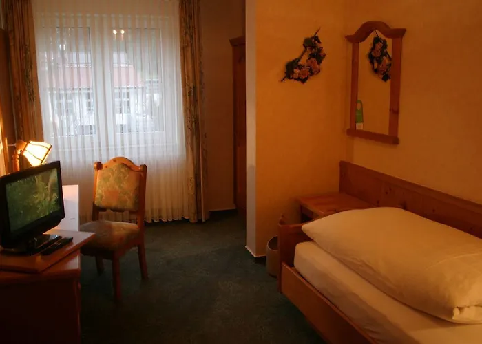 Hotel Odenwaldblick 3*