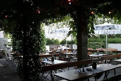 Hotel Odenwaldblick 3*